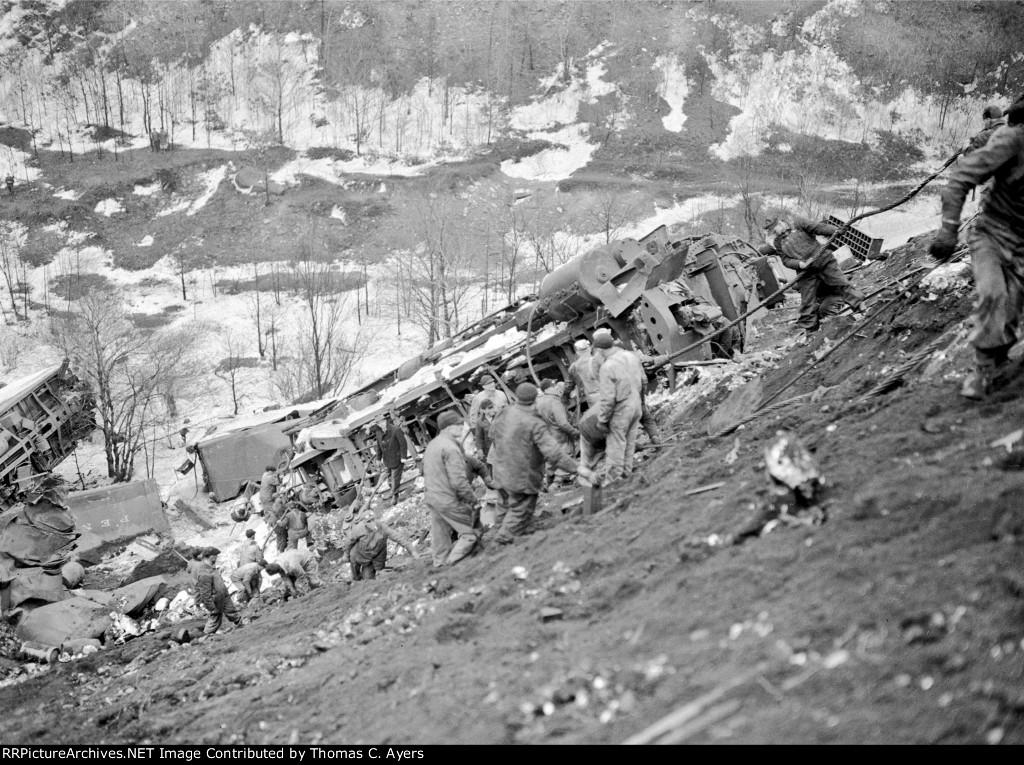 PRR "Red Arrow" Wreck, Recovery, #6 of 14, 1947
